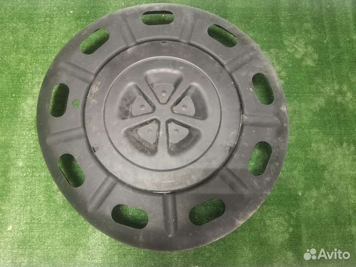 Кожух запасного колеса Toyota Highlander 2