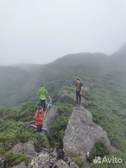Пешая экскурсия к фумаролам и вулкану Менделеева