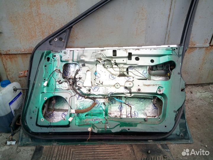 Дверь передняя правая Галант 8 поколение