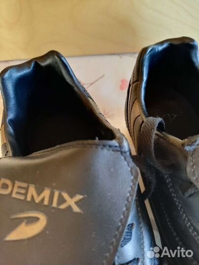 Футбольные бутсы Demix 46 размер