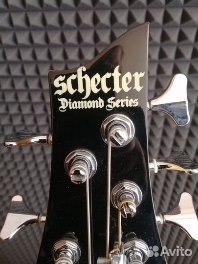 Бас-гитара Schecter Omen-5 BLK. Diamond Series