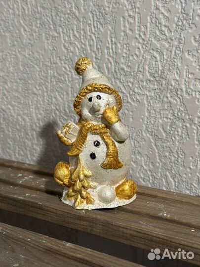 Статуэтка снеговик