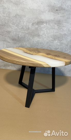 Стол из Эпоксидной смолы и дерева с завода