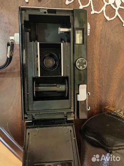Пленочный фотоаппарат Вилия Vilia с чехлом СССР