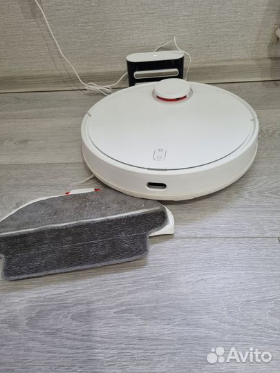 Робот-пылесос Xiaomi Mi Robot Vacuum Cleaner