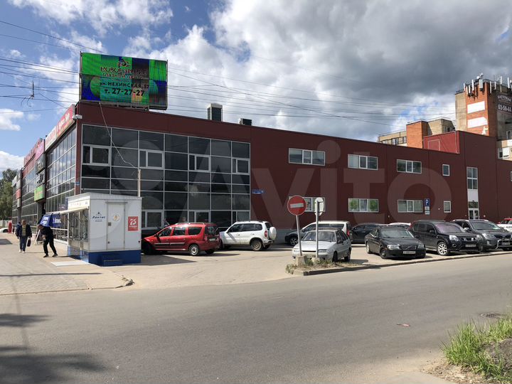 Торговая площадь, 2500 м²