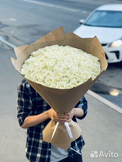 Букеты из 101 розы, 51 розы, 25 роз с доставкой