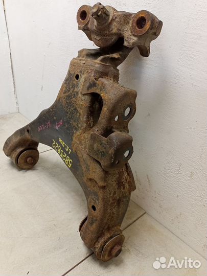 Рычаг передний правый нижний 4806860030