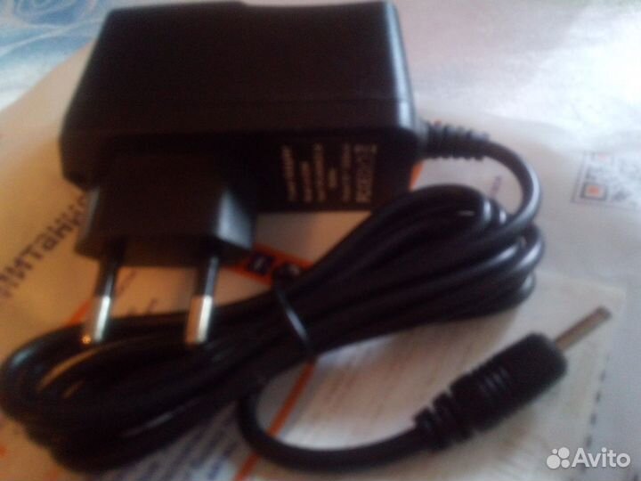 Блок питания для планшета 2А 5В новый