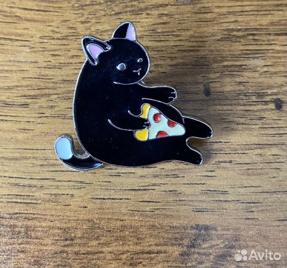 Эмалированные значки