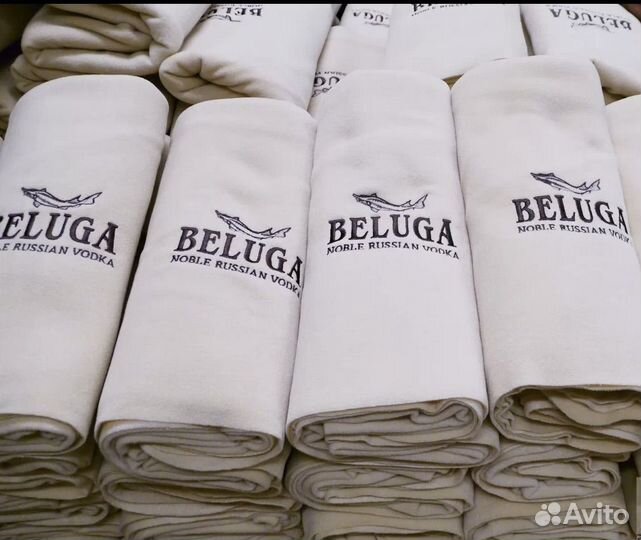 Халат с вышивкой полотенца с вышивкой