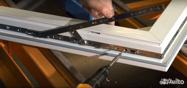 Уплотнительные резинки на окна, замена мастером