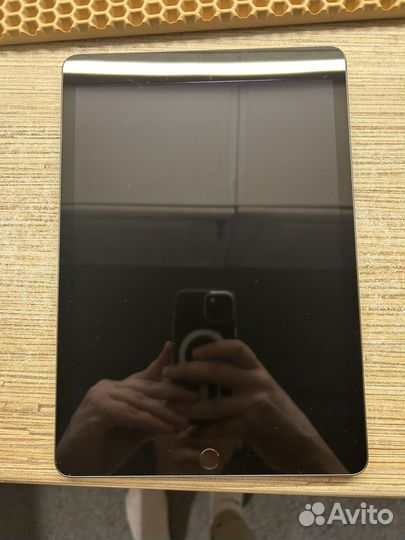 iPad (7th generation) Wi-Fi 2019