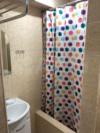 Комната 15 м² в 6-к., 1/1 эт.