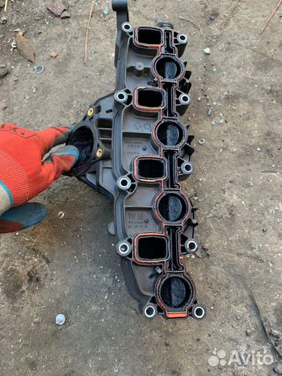 Коллектор впускной Volkswagen / Skoda / Audi