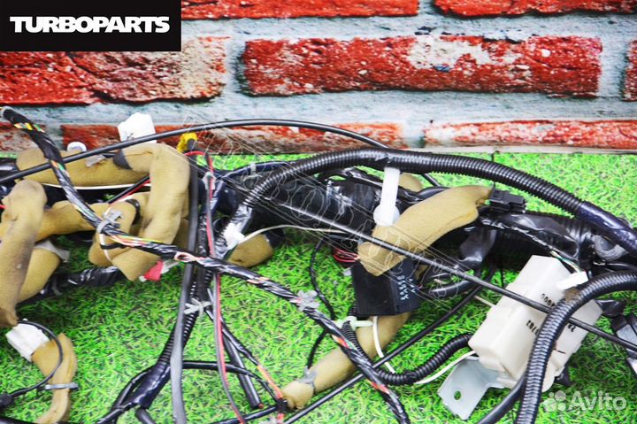 Коса салона Nissan X-Trail NT30 QR20DE 2005