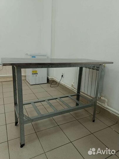 Стол оцинкованный