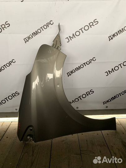 Крыло переднее правое Peugeot 208