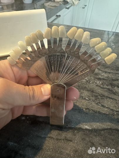 Расцветка зубов vita