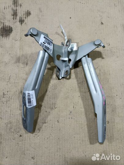 Петля капота Honda Fit shuttle GP2