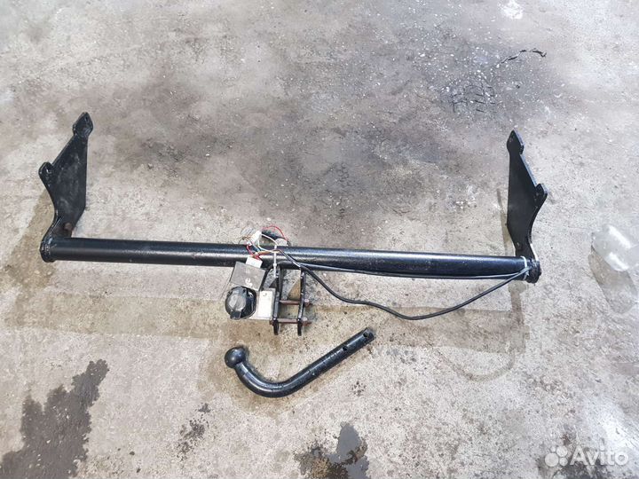 Фаркоп на Ford Focus