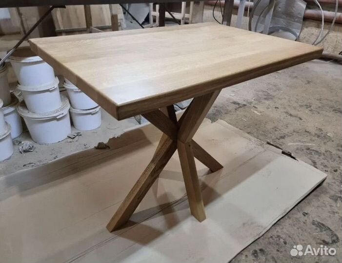 Стол из массива