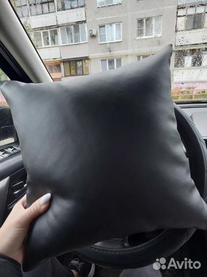 Подушка автомобильная аксессуар Mitsubishi