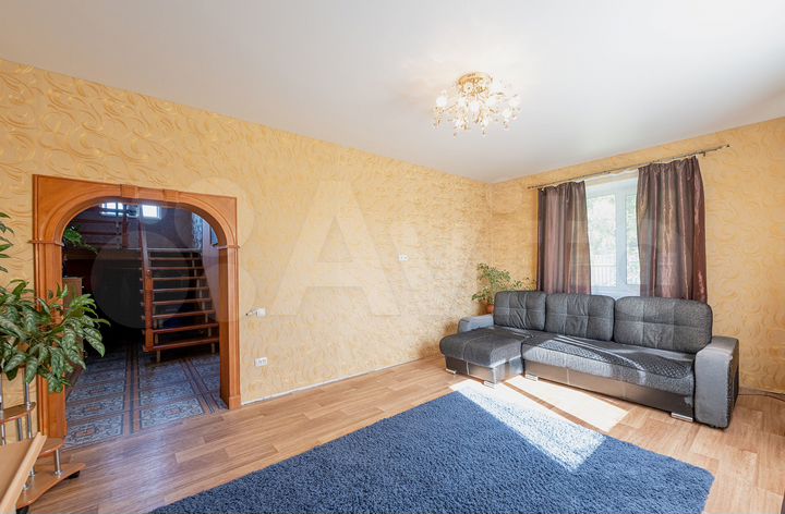 Дом 161,6 м² на участке 11,4 сот.