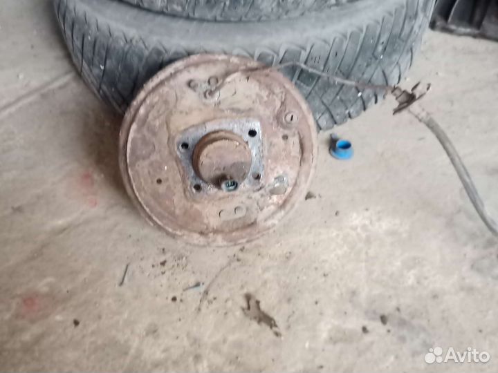 Щит тормозной с блок подшипником и цилиндром