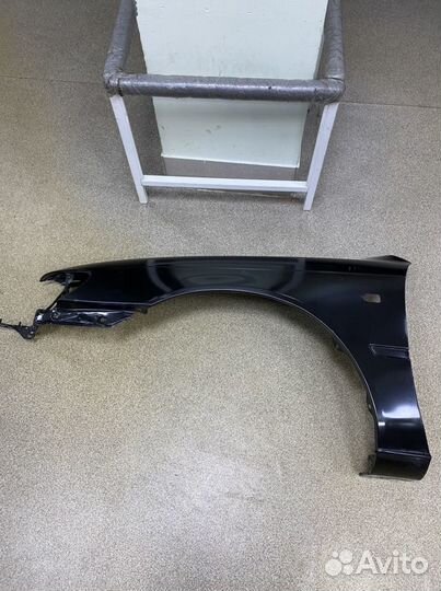 Новое крыло пер лев под повт Toyota Corolla 97