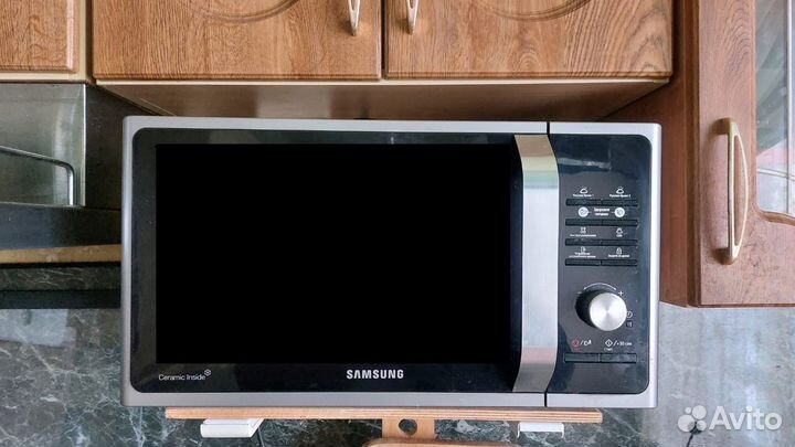 Микроволновая печь Samsung MS23F302TAK