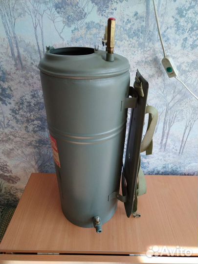 Продам новый опрыскиватель СССР