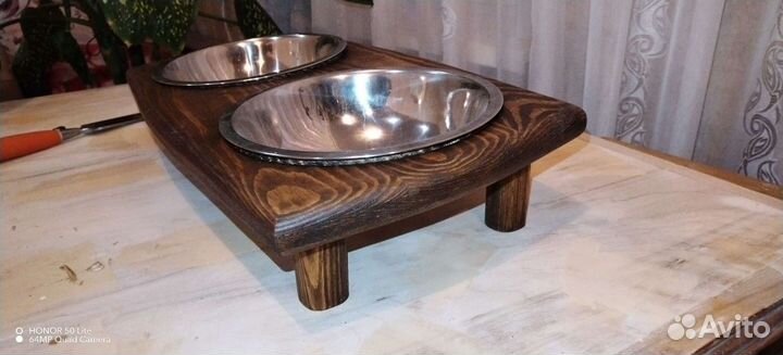 Подставка под миски