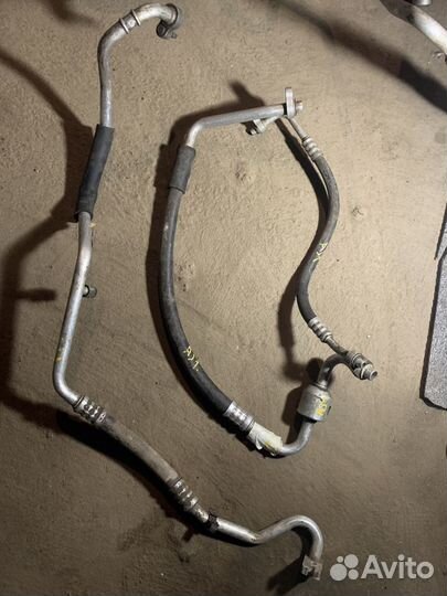 Opel Astra J трубка кондиционера