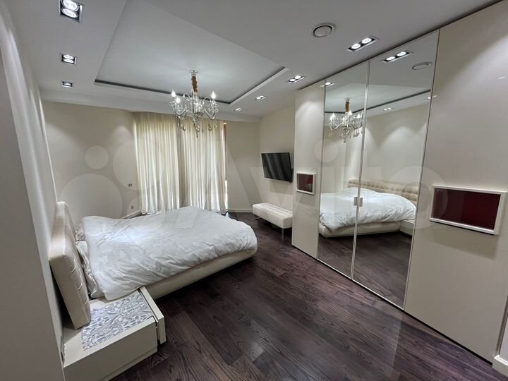 4-к. квартира, 170 м², 7/21 эт.