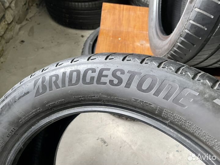 Bridgestone Alenza 001 275/45 R20 и 305/40 R20 110Y