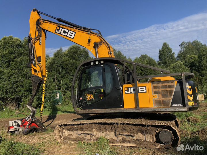 Харвестер JCB JS 220LCT2