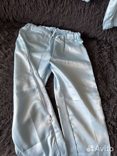 Костюм спортивный