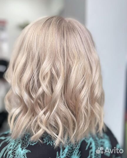 Парикмахер женский колорист