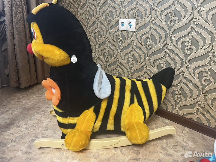 Пчела качалка