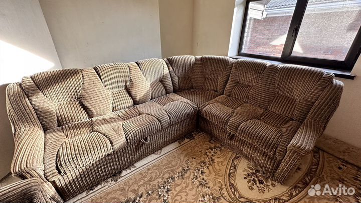 Угловой диван бу