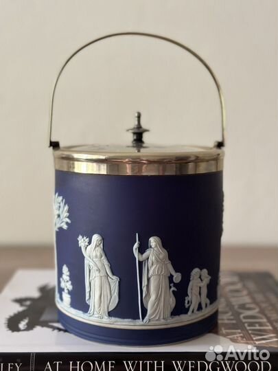Wedgwood Jasper blue крупные предметы