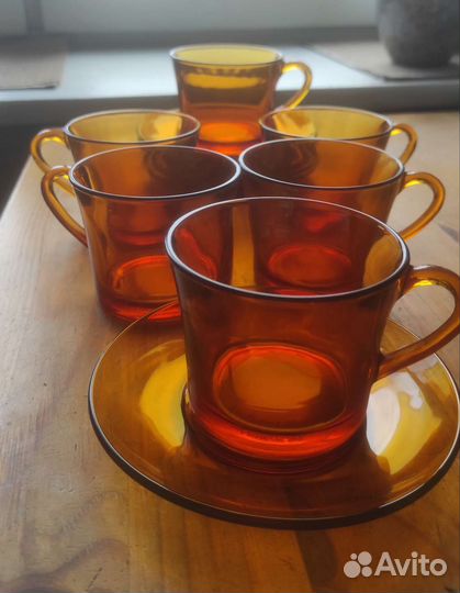 Чашки с блюдцами янтарное стекло. 6 пар