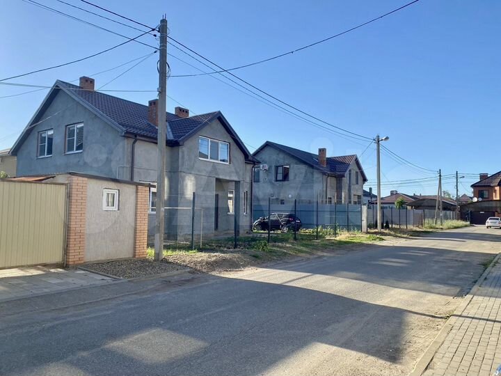 Дом 170 м² на участке 4 сот.