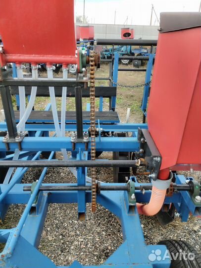 Картофелесажалка, 2024