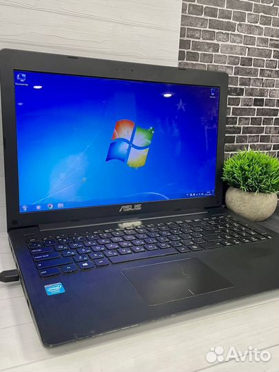 Ноутбук Asus X553M