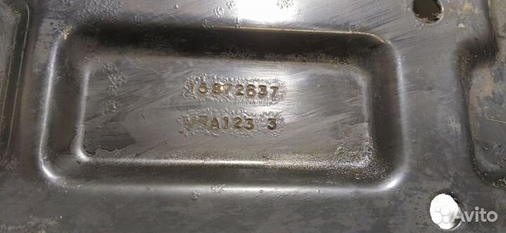 Кронштейн крепления акб Cadillac Escalade III