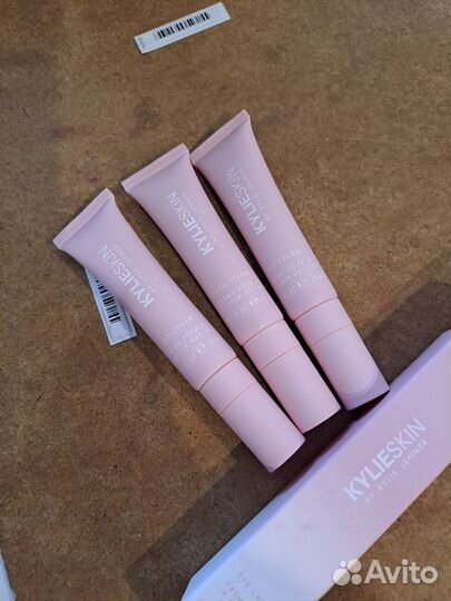 Крем для кожи вокруг глаз, 17 мл. Kylieskin