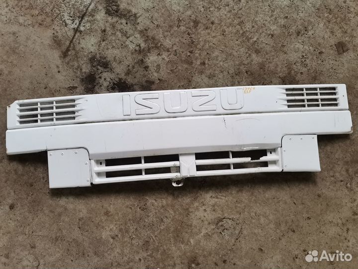Капот Решетка радиатора Isuzu ELF NHR55 NKR58