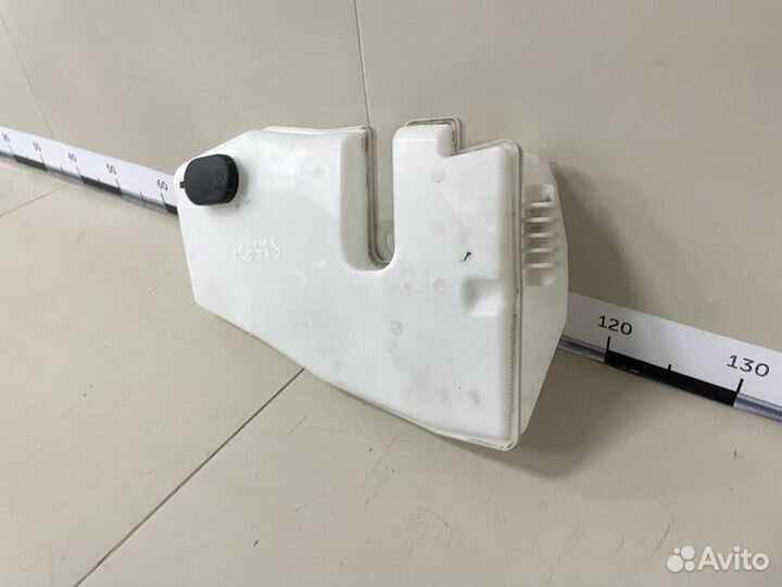 Бачок омывателя лобового стекла Renault Duster 201